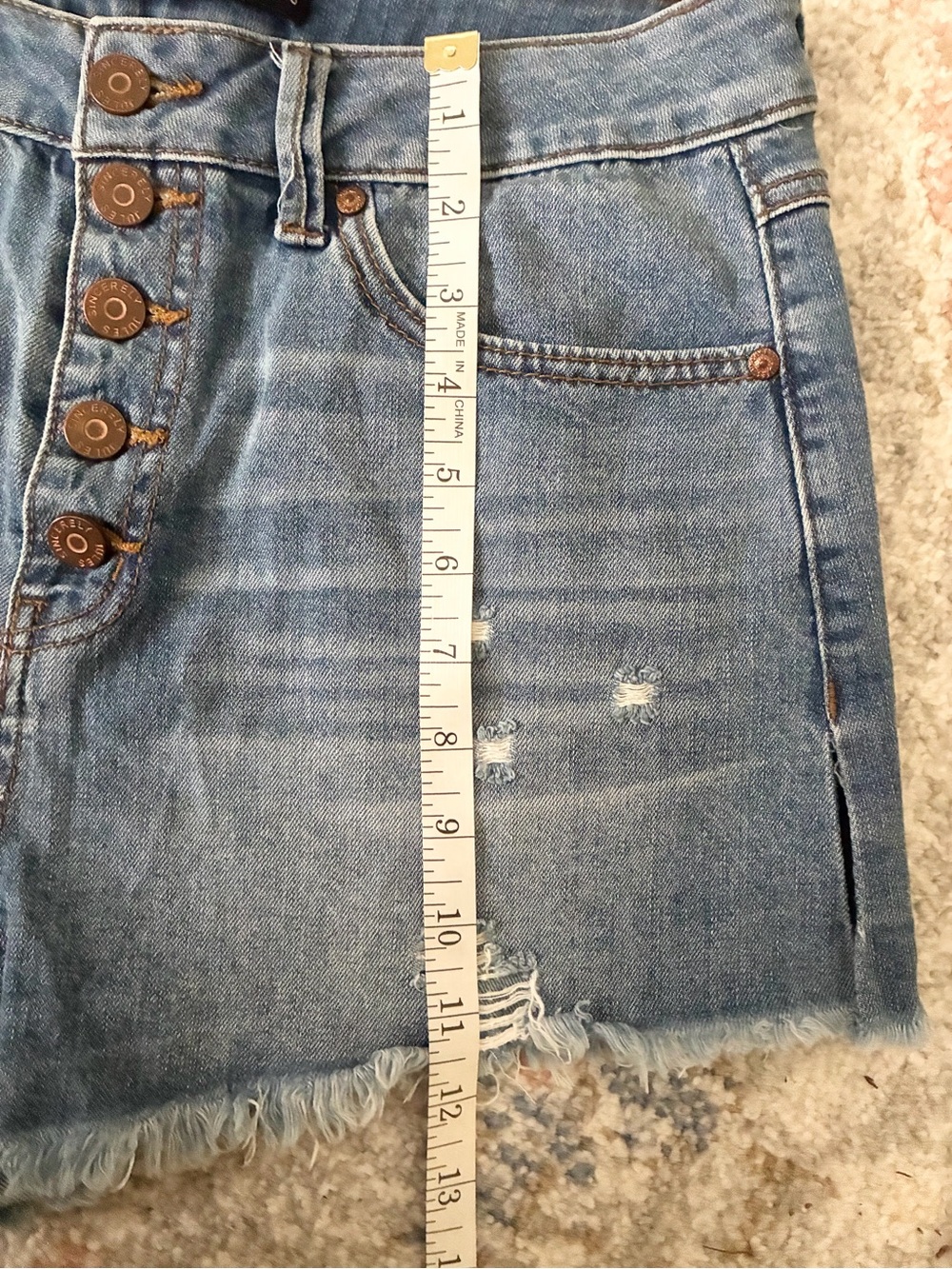 Sincerely Jules Distressed Exposed Button Fly Denim Cutoffs Sz 7 - Picture 4 of 5